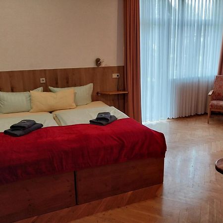 Landhotel Waldschloesschen Mit Gaststube Sohland a. d. Spree Kültér fotó