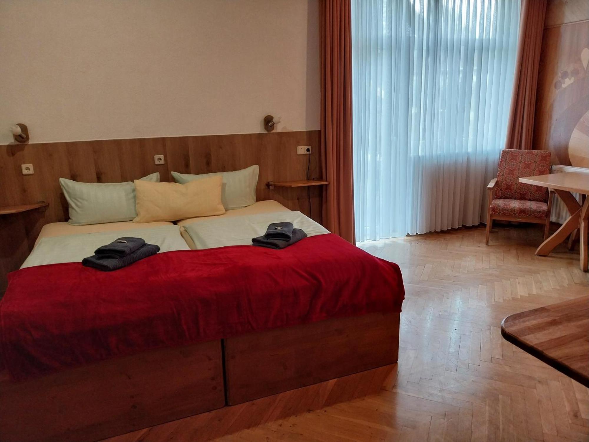 Landhotel Waldschloesschen Mit Gaststube Sohland a. d. Spree Kültér fotó