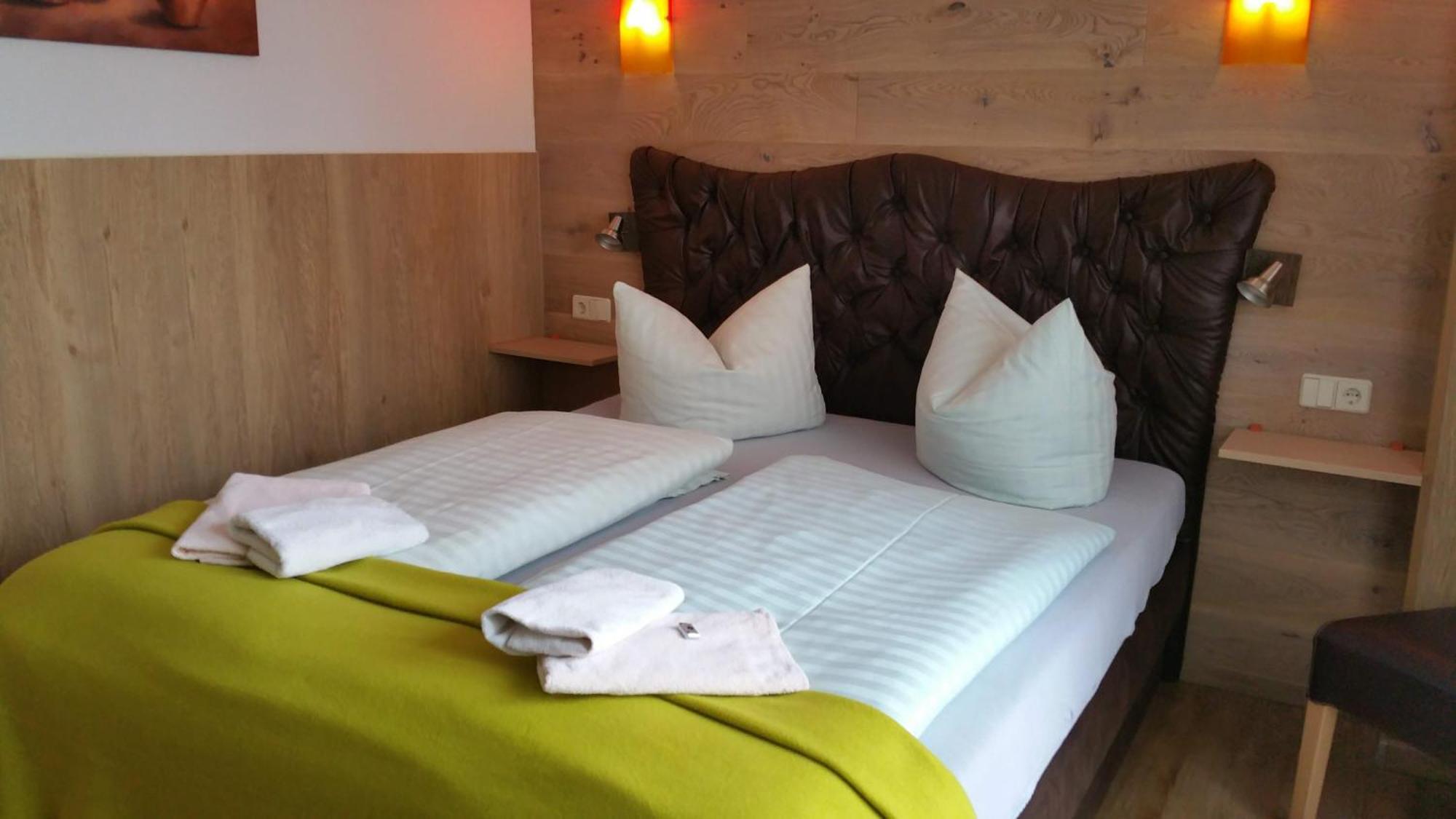 Landhotel Waldschloesschen Mit Gaststube Sohland a. d. Spree Kültér fotó