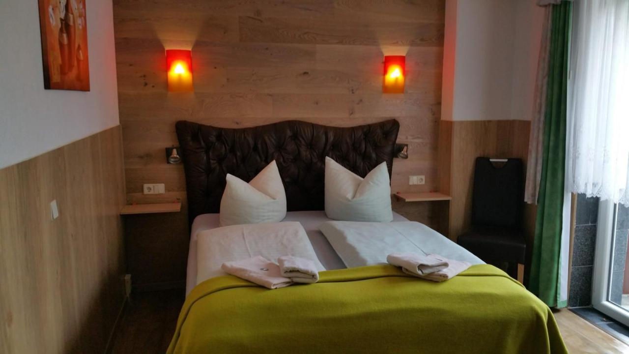 Landhotel Waldschloesschen Mit Gaststube Sohland a. d. Spree Kültér fotó